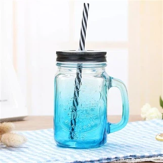 Garrafas de bebidas frescas